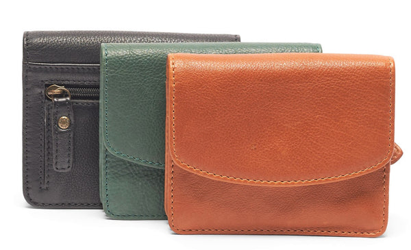 Rugged Hide Valerie Small Wallet