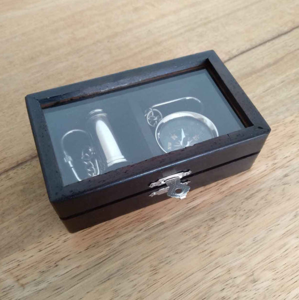 Timber box set with two Keyrings