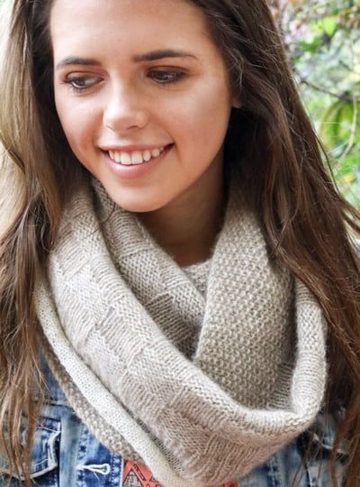 Touch Yarns 2ply Infinity Scarf #061 Knitting Pattern